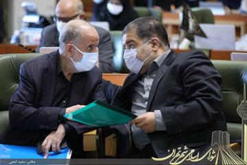 مجید فراهانی پس از استماع گزارش رابط شورایاری منطقه 18 شهرداری تهران مطرح کرد مساله دستفروشان از مهم ترین مشکلات منطقه ۱۸ است